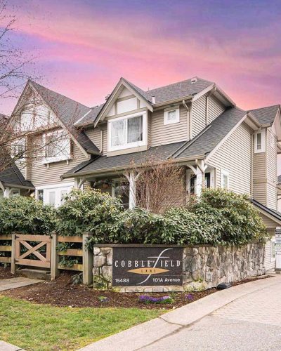 The beautiful Townhouse was renovated in Surrey
